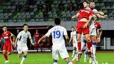 孙怡朋20岁加盟伯明翰，新赛季英冠赛场展翅翱翔